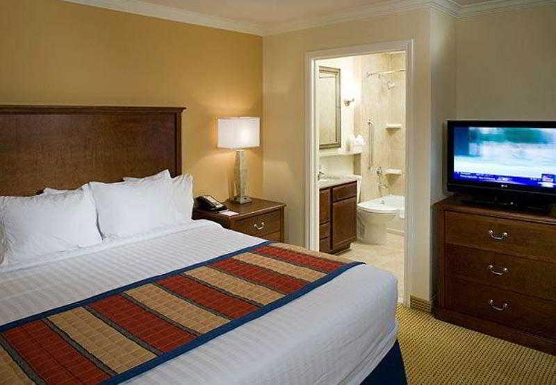 Towneplace Suites Houston Intercontinental Airport Номер фото